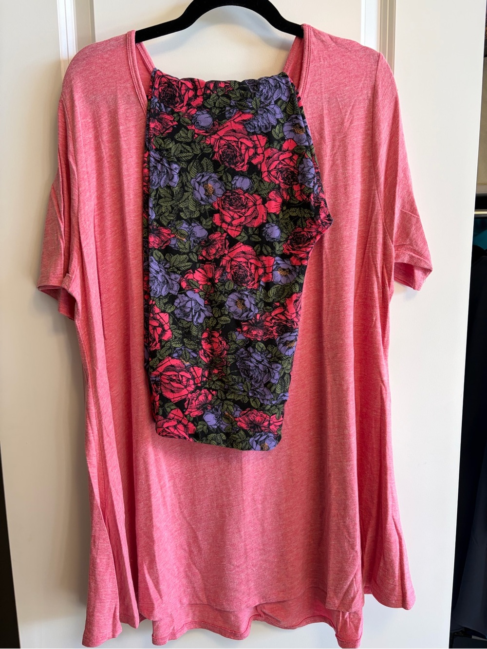 3x LuLaRoe Heathered Pink Perfect T Tunic with coordinating leggings